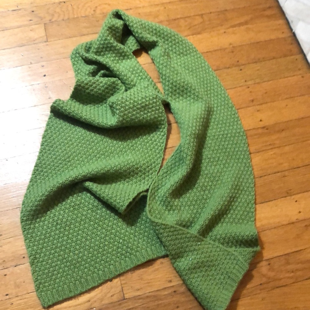 Soft Clover Knit Scarf